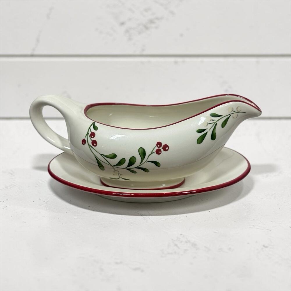 Better Homes & Gardens Heritage Collection Gravy Boat & Plate 2011 Holly Berry